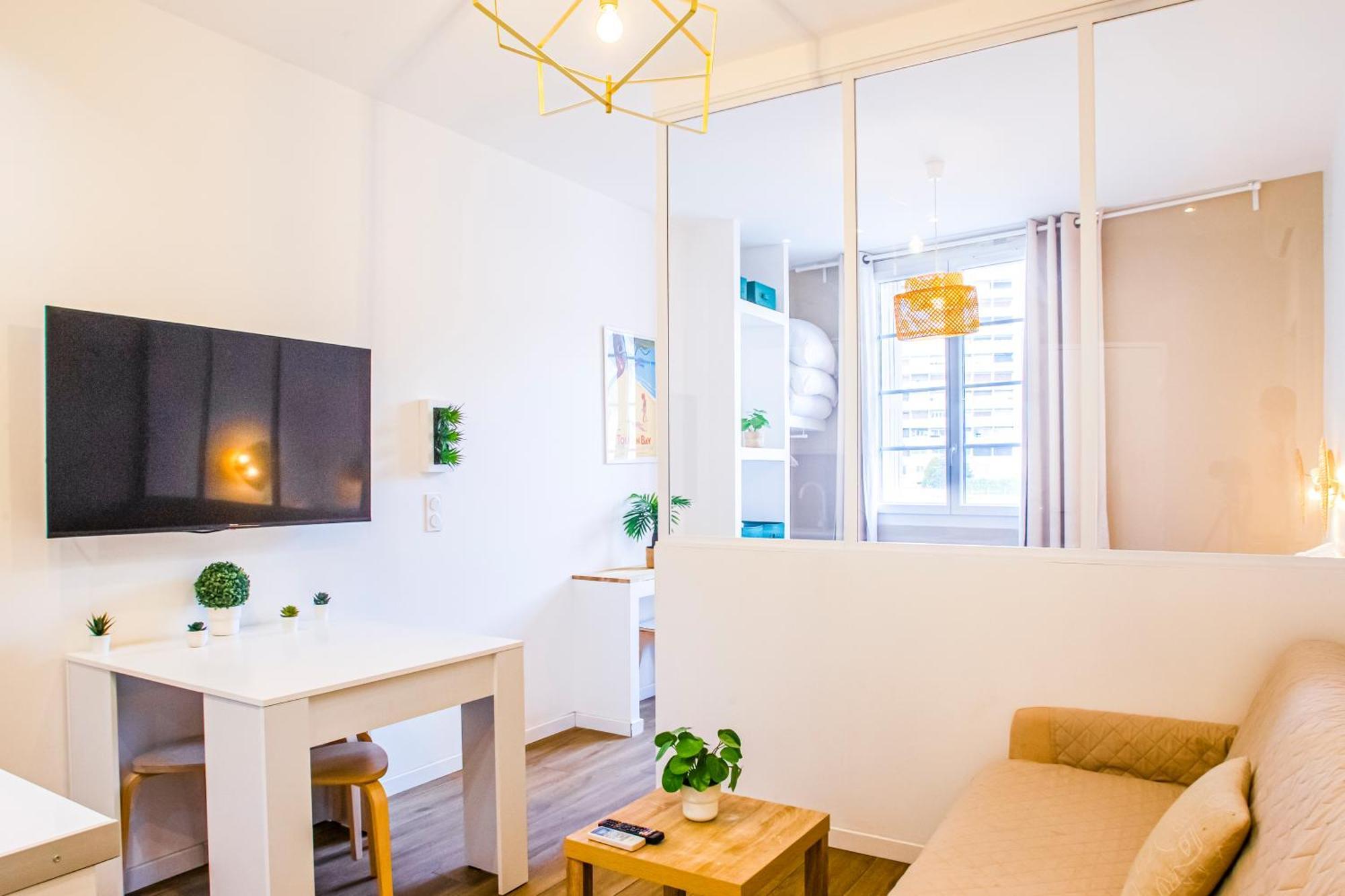 La Cle Studio Clim, Wifi, Gare Et Port De Toulon Exteriér fotografie